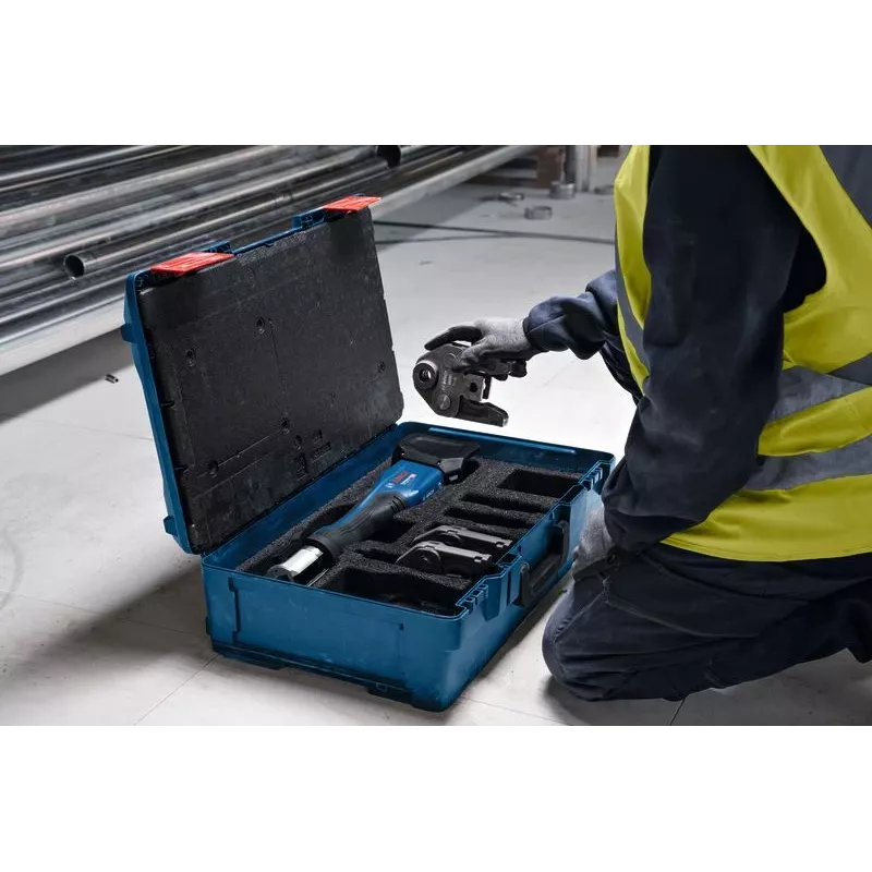 Bosch akumulatora presēšanas instruments GPT 18V-32 cauruļu jaudas prese