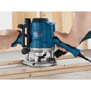 Bosch GOF 1250 CE melns, zils 24000 apgr./min 1250 W