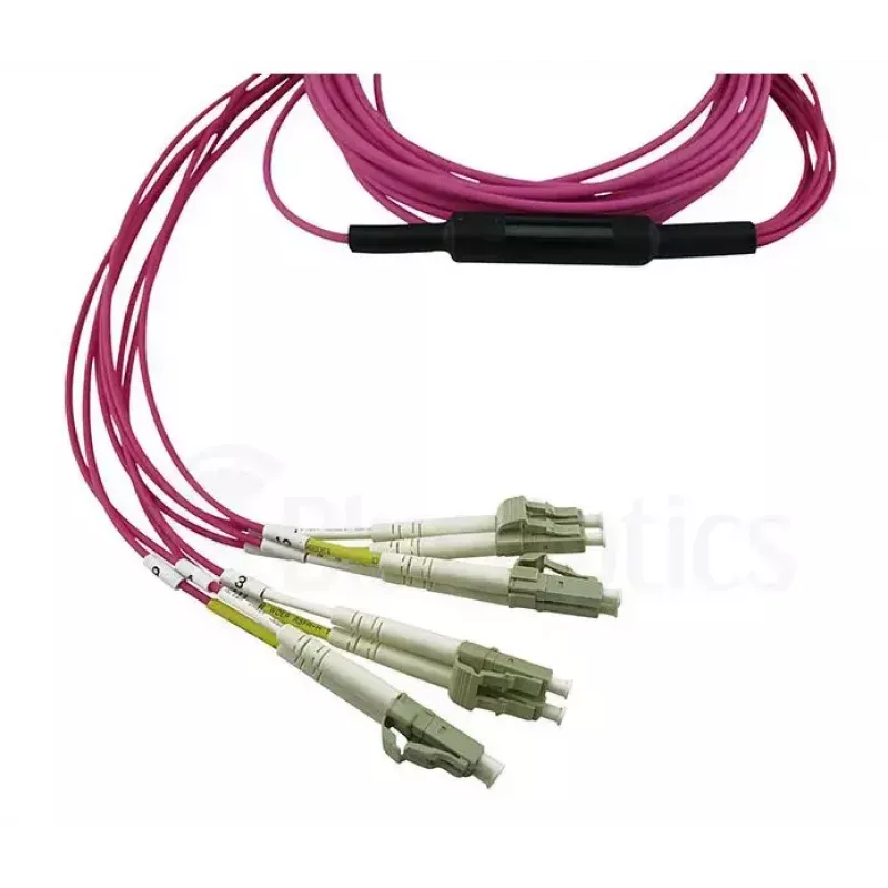 BlueOptics CBL-MPO12-4LC-OM4-5M-BO InfiniBand optiskās šķiedras kabelis 4x LC MPO 5m