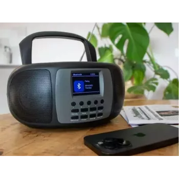 Pārnēsājams DAB+/FM radio Lenco SCD-860 ar Bluetooth, CD atskaņotāju, 2,4 collu TFT displeju, 2×2W, AUX, baterijām/elektrotīklu