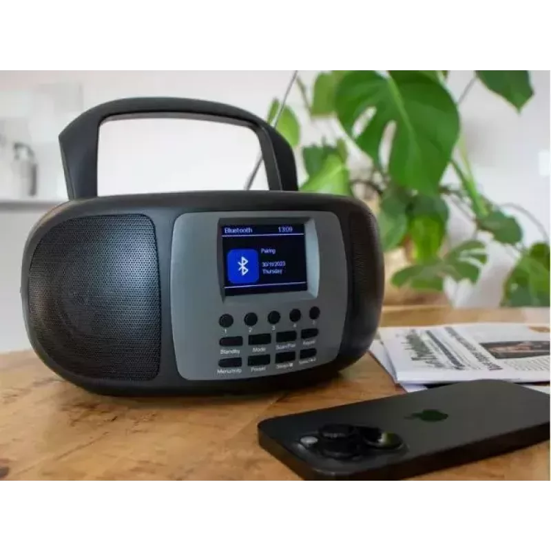Pārnēsājams DAB+/FM radio Lenco SCD-860 ar Bluetooth, CD atskaņotāju, 2,4 collu TFT displeju, 2×2W, AUX, baterijām/elektrotīklu