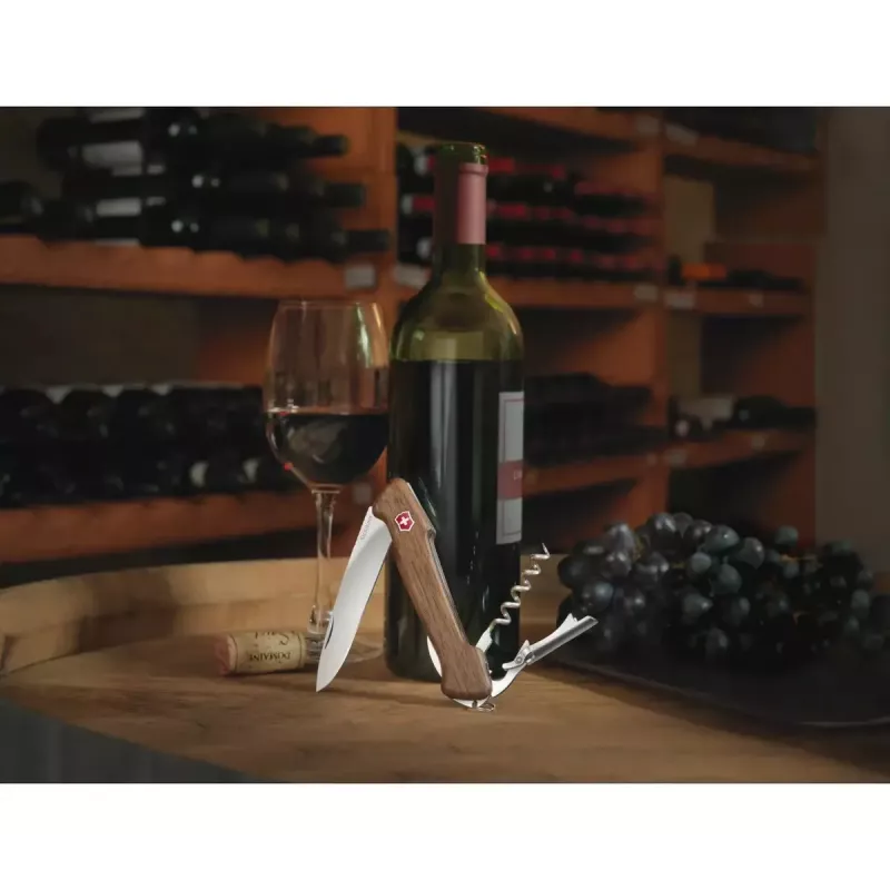 Daudzfunkcionālais nazis Victorinox Wine Master