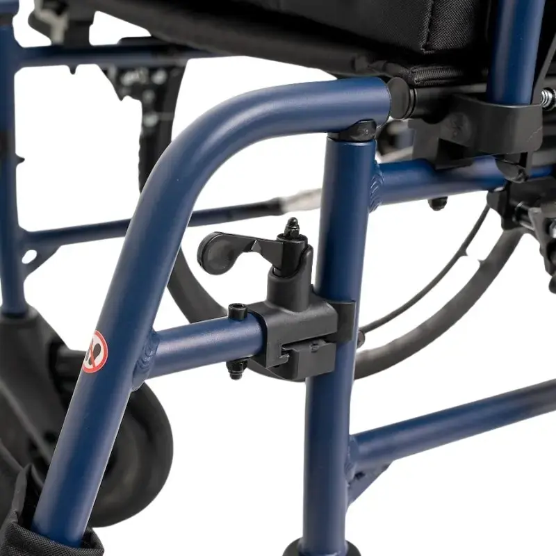 Ratiņkrēsls MDH NAVY1 viegls alumīnija, sēdeklis 43×42 cm, maksimālā slodze 120 kg, salokāms, 14,4 kg