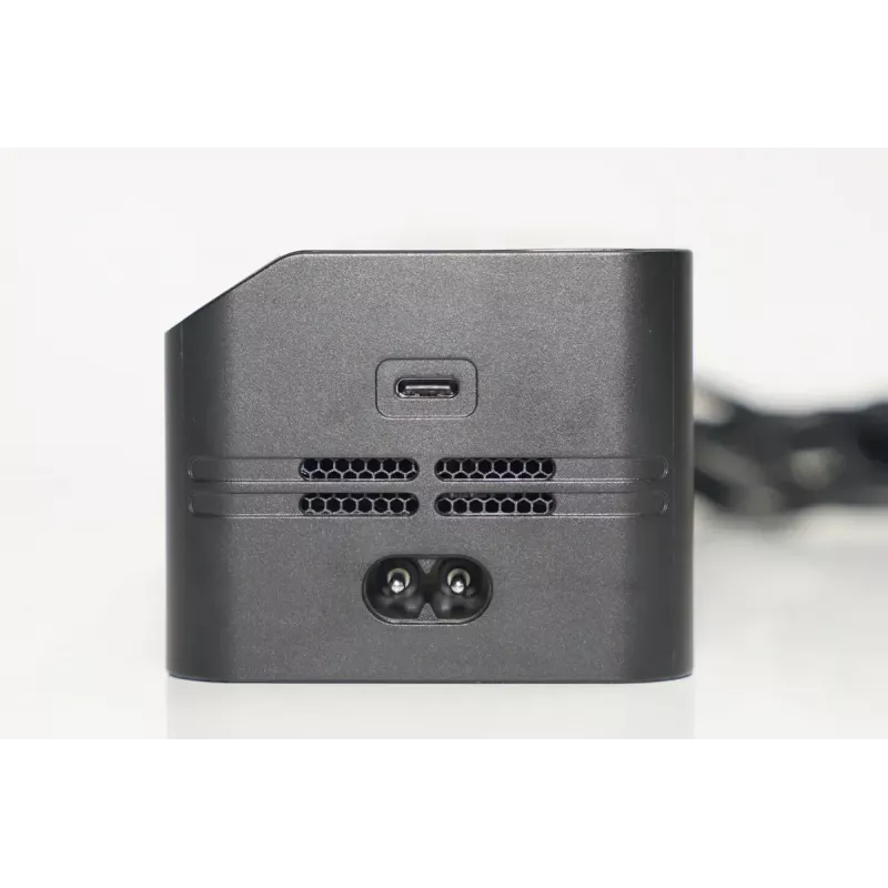 Lādētājs Autel multi-lādētājs EVO Max sērijai modelis 102002545 — 3 baterijām, USB-C, 120 W lādēšanas jauda, 100–240 V ieeja