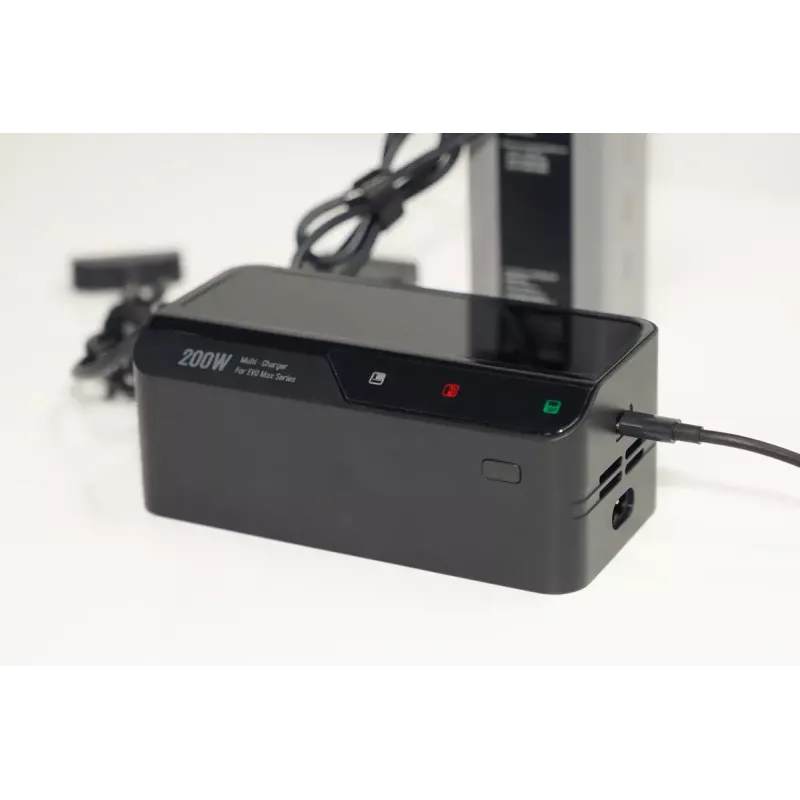 Lādētājs Autel multi-lādētājs EVO Max sērijai modelis 102002545 — 3 baterijām, USB-C, 120 W lādēšanas jauda, 100–240 V ieeja
