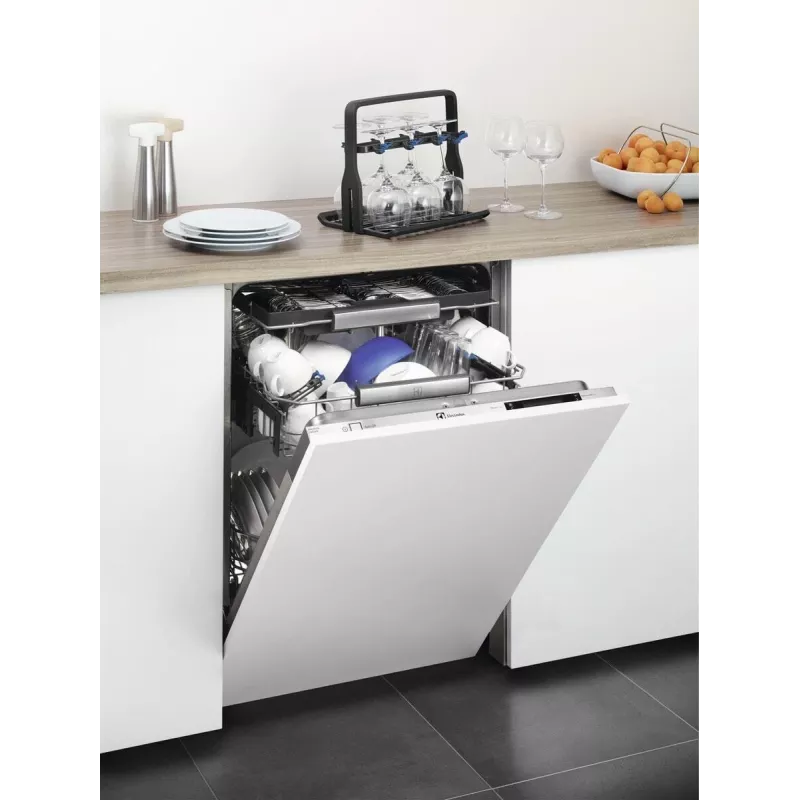 Vīna glāžu turētājs Electrolux 9029795540 — melns, 8 glāzēm, A260×P220×D330 mm