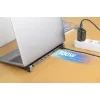 Manhattan USB-C dokstacija/cilnis ar karšu lasītāju un MST, pieslēgvietas (x7): Ethernet, HDMI (x2 4k@60Hz), USB-A (x3) un USB-C, ar Power Delivery (PD) 100 W – nepieciešams ārējs USB-C lādētājs (nav komplektā). Darbojas ar USB strāvu (nav nepieciešams ārējs barošanas avots), kad PD netiek izmantots