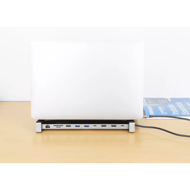 Manhattan USB-C dokstacija/cilnis ar karšu lasītāju un MST, pieslēgvietas (x7): Ethernet, HDMI (x2 4k@60Hz), USB-A (x3) un USB-C, ar Power Delivery (PD) 100 W – nepieciešams ārējs USB-C lādētājs (nav komplektā). Darbojas ar USB strāvu (nav nepieciešams ārējs barošanas avots), kad PD netiek izmantots