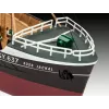 Fishing vessel model Revell North Sea Trawler