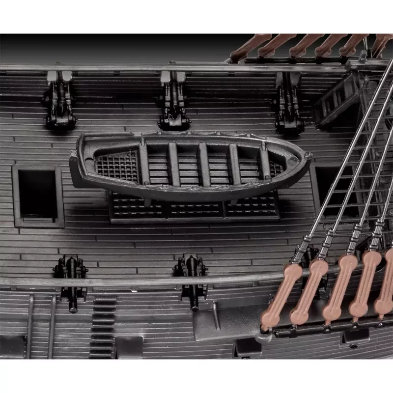 Kuģa modelis Revell 05499