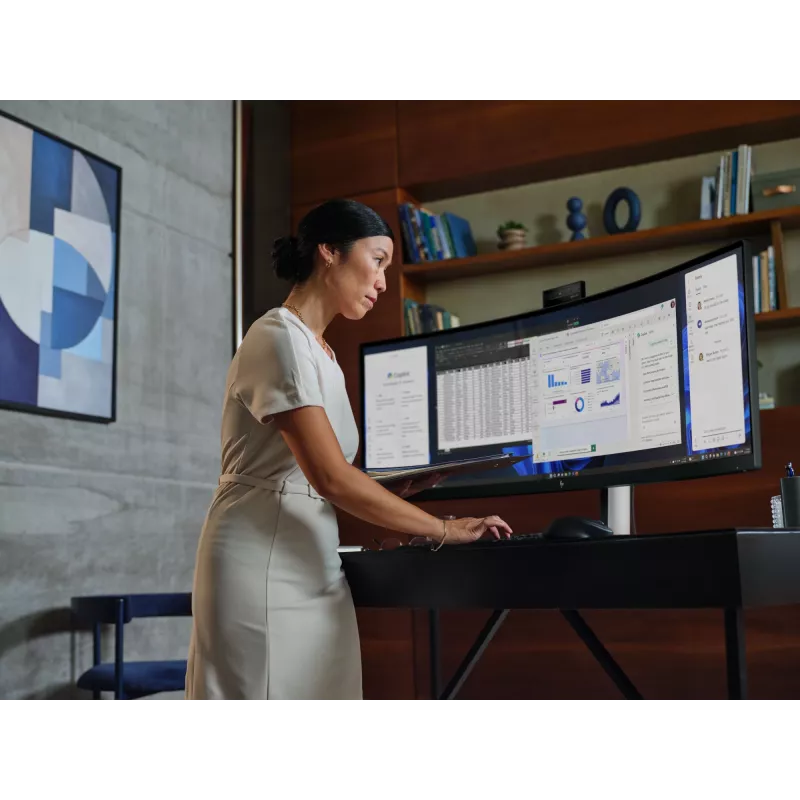 HP Series 5 Pro 49 collu DQHD konferenču monitors - 549pm, 124,5 cm (49 colli), 5120 x 1440 pikseļi, Dual QHD, LCD, 5 ms, Melns