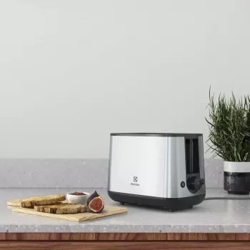 Electrolux E3T1-3ST 7 2 šķēles 800 W pelēks, nerūsējošais tērauds