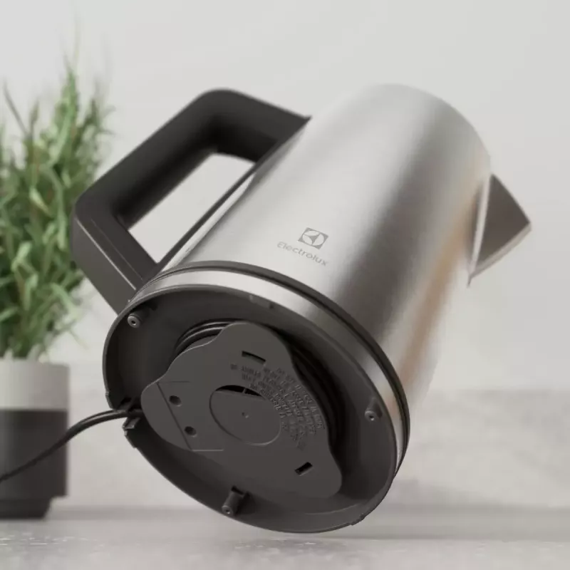 Electrolux E5K1-6ST elektriskā tējkanna 1,7 L 2400 W nerūsējošais tērauds