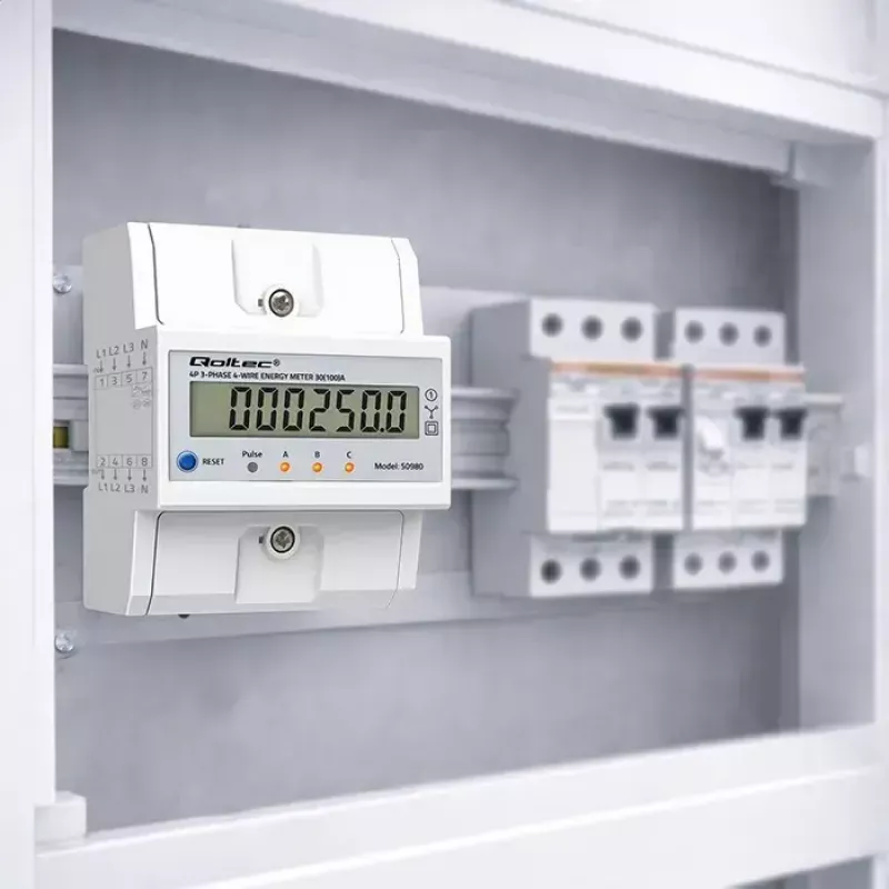 Trīsfāzu elektroenerģijas skaitītājs QOLTEC 50980 — 400 V, 100 A ar atiestatīšanu