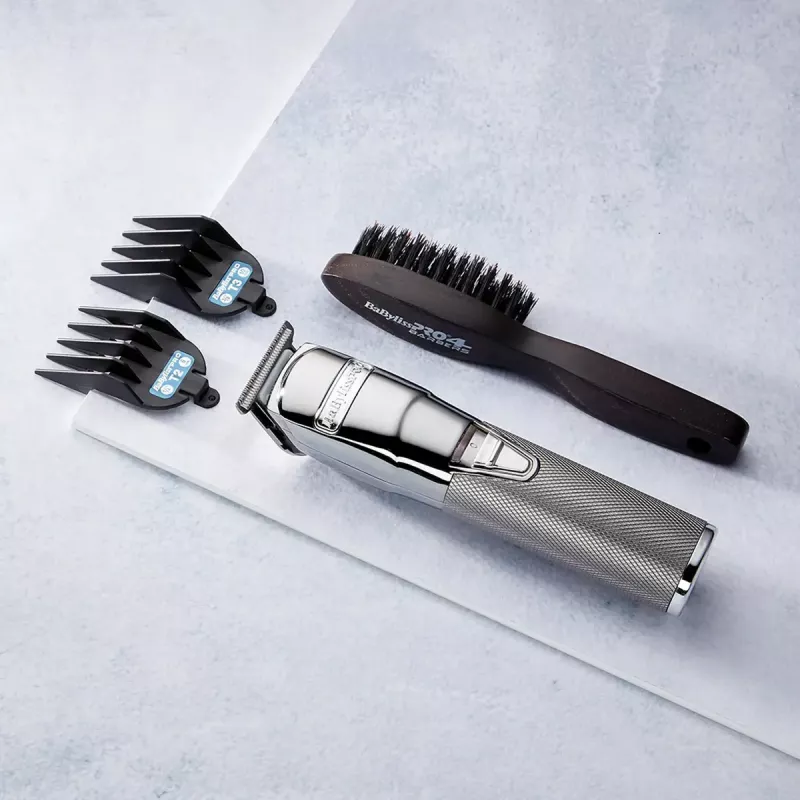 Bezvada matu griežamā mašīnīte BaByliss PRO FX8700E — hroma apdare, iebūvēta baterija, 120 min darbības laiks, 6300 RPM