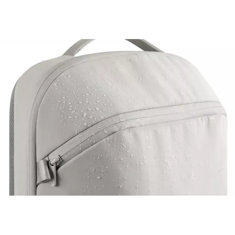 Mugursoma XDDESIGN Air P706.3219 — Pelēka, 15 L, klēpjdatora nodalījums līdz 15,6 collām, bloķējams galvenais slīdnis