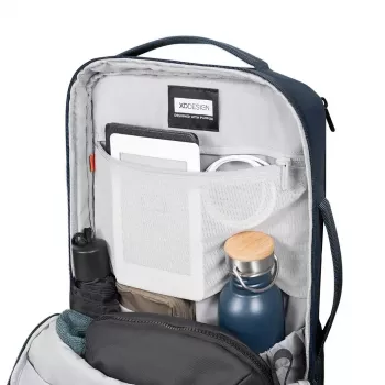 Mugursoma XDDESIGN Air Backpack NAVY P706.3225 — 15 L, piemērota līdz 15.6 collām (39.6 cm), bloķējams galvenais rāvējslēdzējs