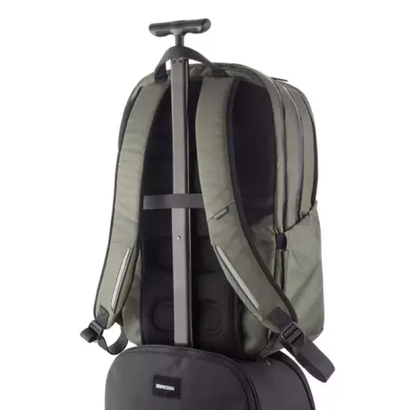 Ceļojumu mugursoma XD-Design Bobby Explore zaļa Polietilēntereftalāts (PET)