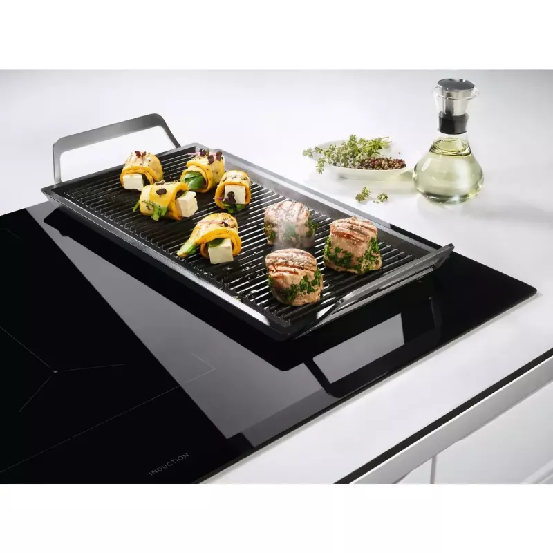 Electrolux EIV734 Melna Iebūvējama 68 cm Zonas indukcijas plīts 4 zonu(-as)