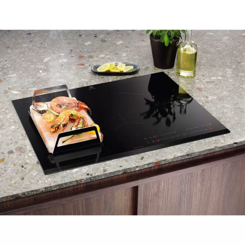 Electrolux EIV734 Melna Iebūvējama 68 cm Zonas indukcijas plīts 4 zonu(-as)