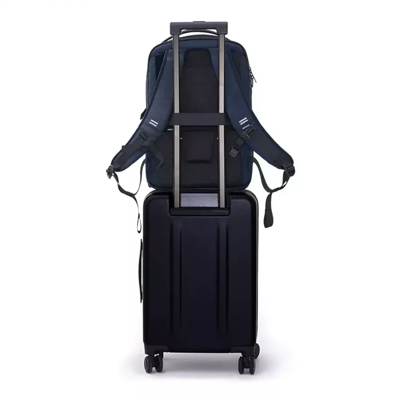 Portatīvā datora mugursoma XDDESIGN Bizz Navy — ūdensizturīga, viegla, modelis P705.935
