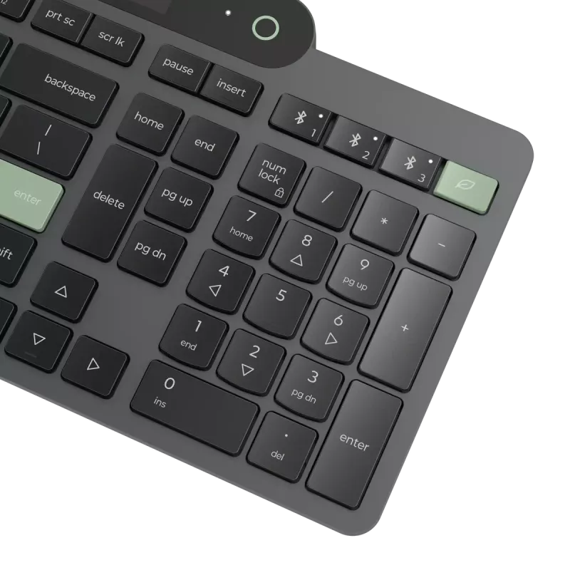Lenovo | Pašuzlādes | Tastatūra | Bluetooth | Igauņu | Melna