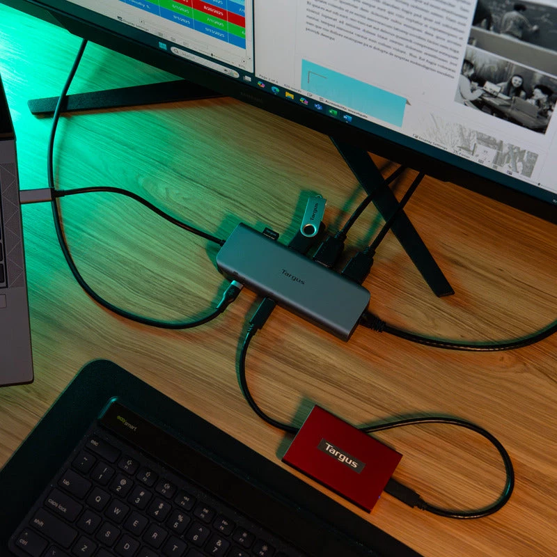 Targus Dual Video Mobile Dock ar 140W EPR caurlaidi, vadu, USB 3.2 Gen 2 (3.1 Gen 2) Type-C, 140 W, 1000 Mbit/s, pelēks, 10 Gbit/s