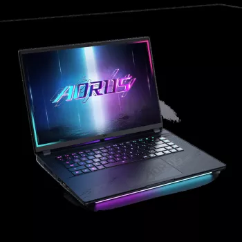 Klēpjdators Gigabyte AORUS Master 18 BZH Ultra 9 275HX 32 GB 2 TB W11 Pro RTX 5090 240 Hz