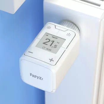 FRITZ Smart Thermo 302 termostats (iekštelpām), balts, pogu vadība, AA baterija, 51×51×90 mm