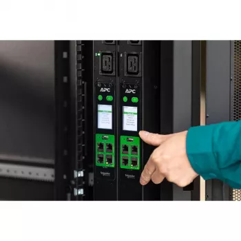 APC Easy PDU Metered Zero U 32A 230V (20)C13 (4)C19 IEC309, ar mērīšanu, 0U, vienfāzes, vertikāla, melna, 24 maiņstrāvas izejas