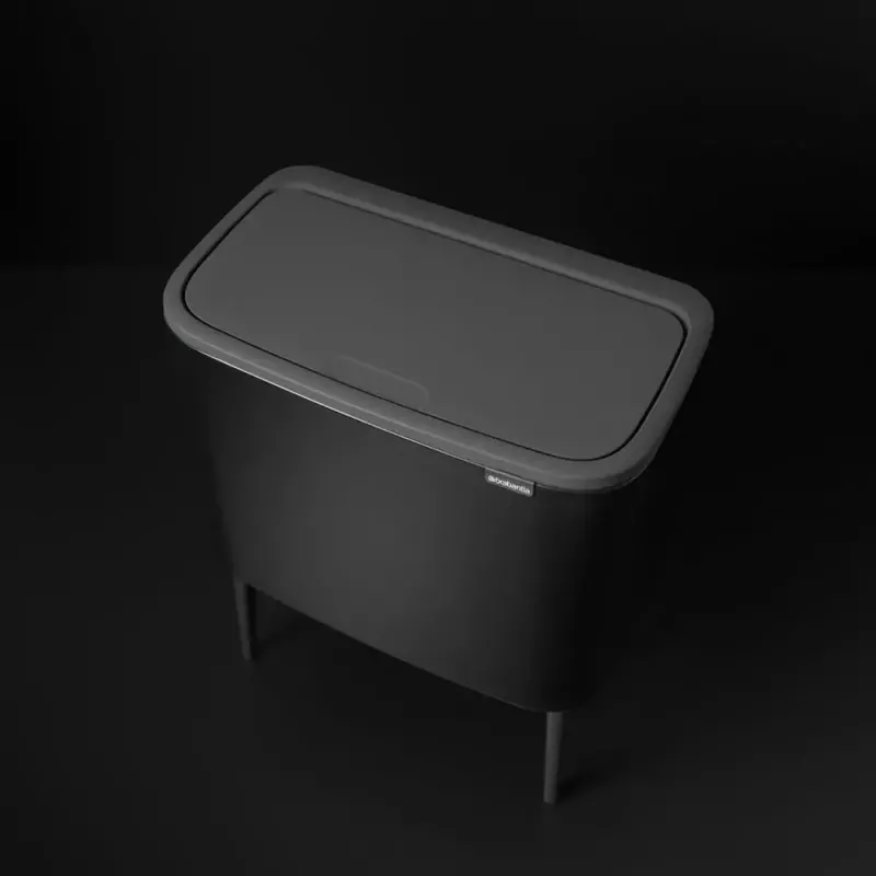 Atkritumu tvertne Brabantia 316203 34L taisnstūrveida tērauda melna