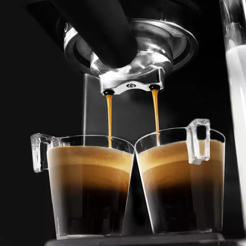 Espresso automāts CECOTEC Power Instant-ccino 20 Touch — pilnībā automātisks, 1,4 L ūdens tvertne, 2 krūzītēm, 1350 W