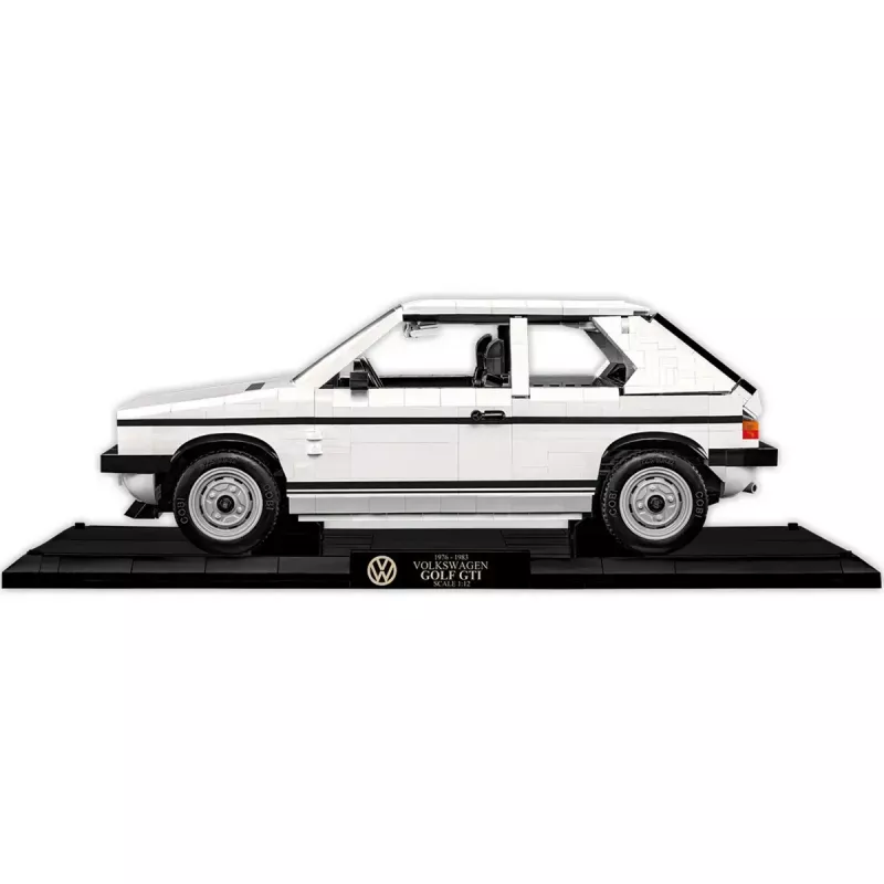 1:12 mēroga modelēšanas komplekts Cobi Volkswagen Golf GTI 1976–1983 Executive Edition — detalizēta būvējama kopija