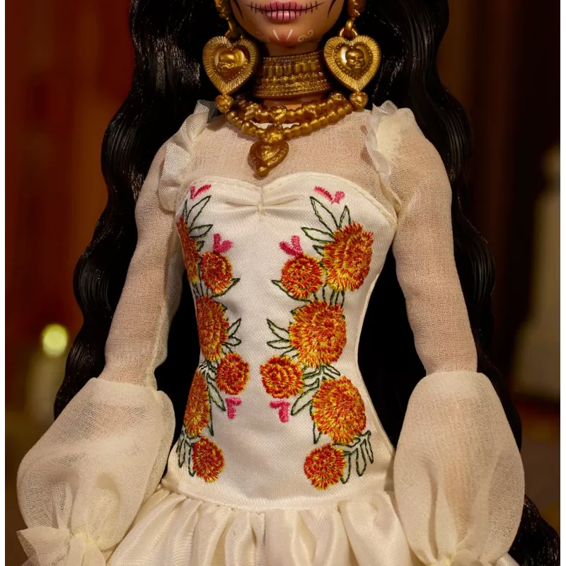 Barbie Signature Día De Muertos 2025 kolekcionējamā lelle ar volānveida krēmkrāsas kleitu