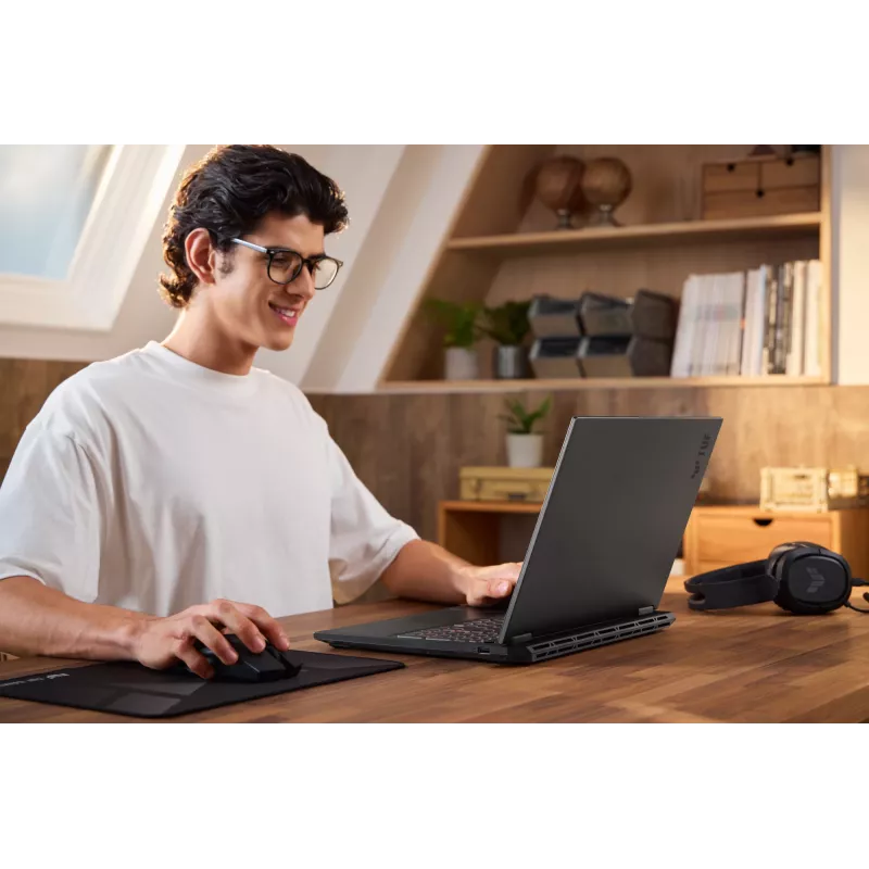 ASUS TUF Gaming A16 FA608UP-RV019W AMD Ryzen™ 7 260 klēpjdators 40,6 cm (16 collu) WUXGA 32 GB DDR5-SDRAM 1 TB SSD NVIDIA GeForce RTX 5070 Wi-Fi 6E (802.11ax) Windows 11 Home vācu pelēks