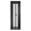 Brīvi stāvošs serveru plaukts APC Easy Rack 48U (melns) ar jumtu, riteņiem, kājām, 4 kronšteiniem, sānu paneļiem — 2258H x 800W x 1200D mm