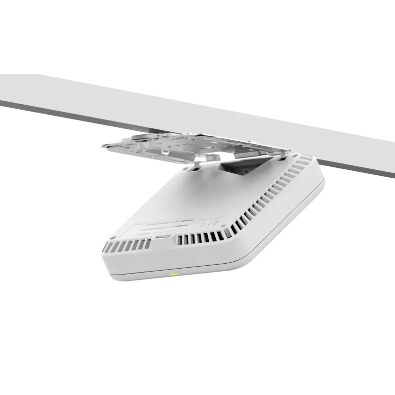 NETGEAR WBE758 11530 Mbit/s Balts Power over Ethernet (PoE)