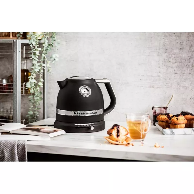 KitchenAid 5KEK1522EBK elektriskā tējkanna 1,5 L 2400 W Melna