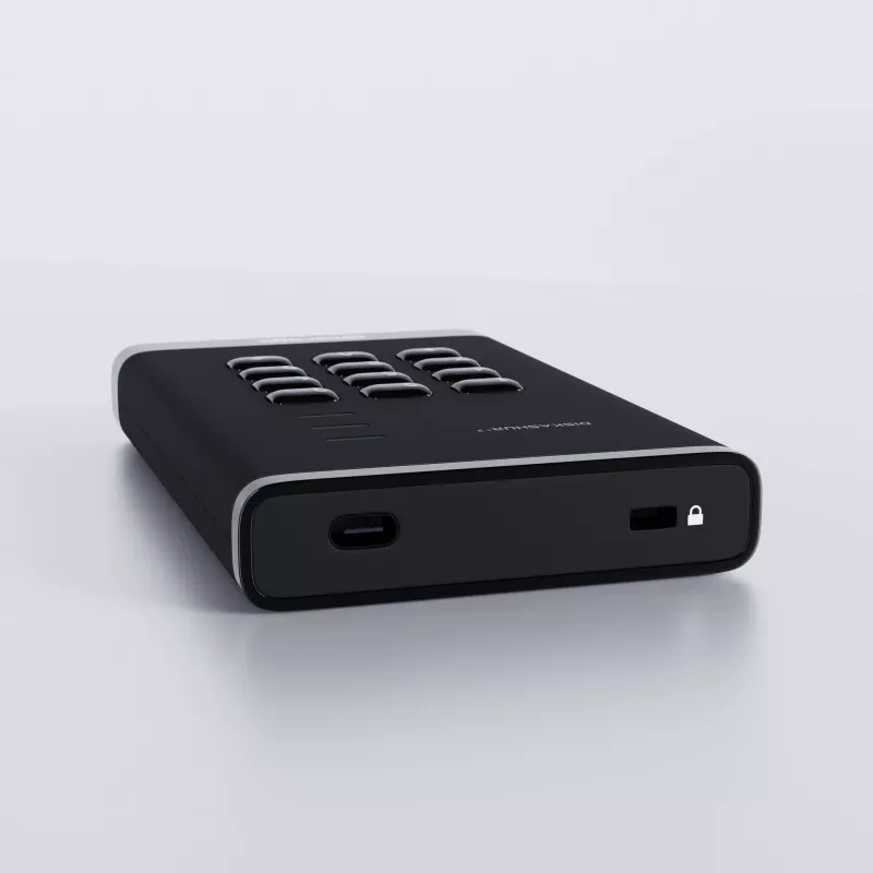iStorage diskAshur³ 5 TB Melns | Drošs pārnēsājams cietais disks | Atbilst FIPS 140-3 3. līmenim | Common Criteria EAL 5+ | PIN aizsardzība | AES-XTS 256 bitu aparatūras šifrēšana | Atbilst GDPR, TAA | Putekļu/ūdens izturīgs |