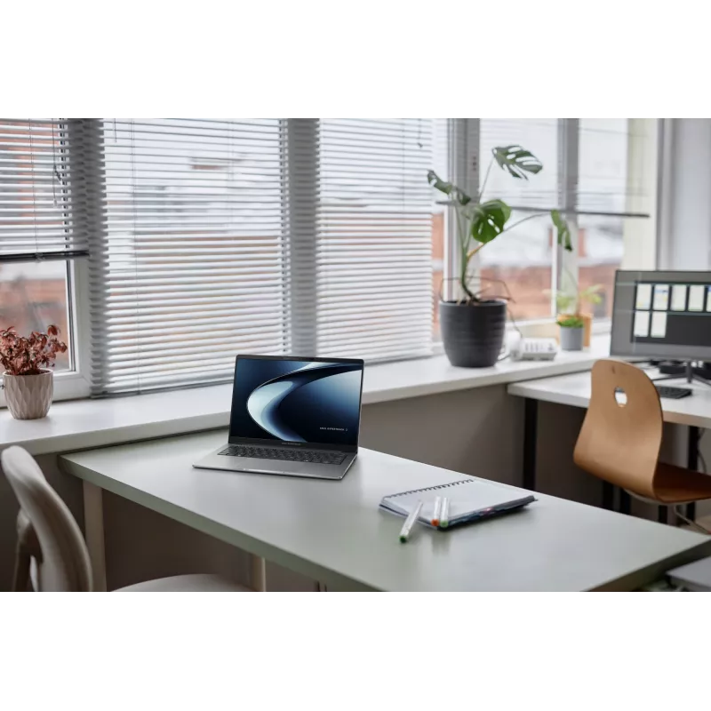 Portatīvais dators ASUS ExpertBook P3 PM3406CKA Copilot+ PC — AMD Ryzen AI 5 330, 14 collu WUXGA, 16 GB DDR5, 1 TB SSD, Windows 11 Pro, pelēks