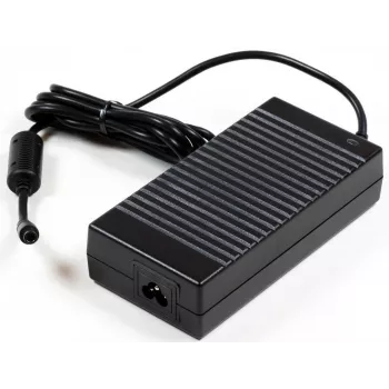 CoreParts MBA1174 strāvas adapteris/invertors iekštelpām 150 W melns