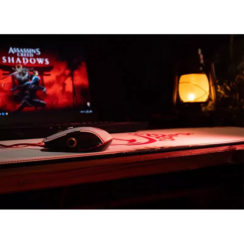 Lexip X Ubisoft - Assassin's Creed - Shadows pele, labās rokas, optiskā, USB Type-A, 12000 DPI, melna, zelta, sarkana, balta