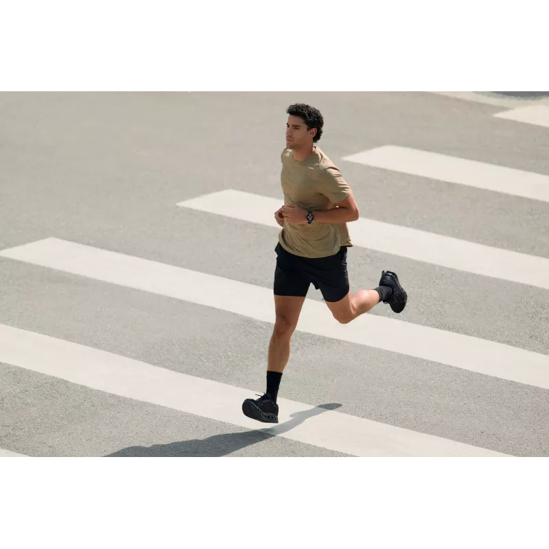 Viedpulkstenis Amazfit Active Max apaļš AMOLED 1,5 collu 480×480 skārienekrāns 64 MB RAM 4 GB 658 mAh melns