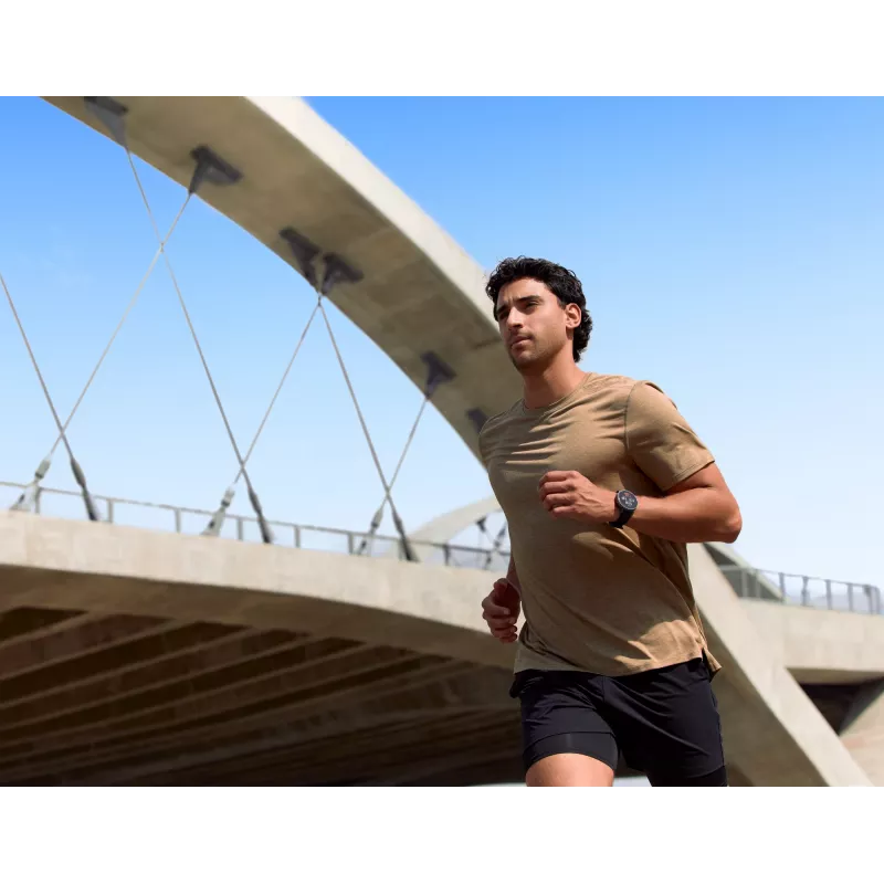 Viedpulkstenis Amazfit Active Max apaļš AMOLED 1,5 collu 480×480 skārienekrāns 64 MB RAM 4 GB 658 mAh melns