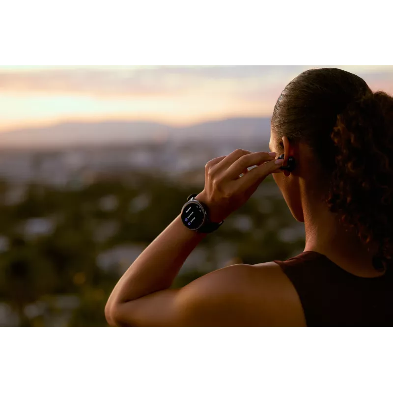 Viedpulkstenis Amazfit Active Max apaļš AMOLED 1,5 collu 480×480 skārienekrāns 64 MB RAM 4 GB 658 mAh melns