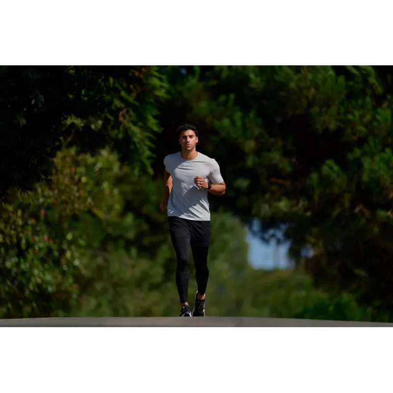 Viedpulkstenis Amazfit Active Max apaļš AMOLED 1,5 collu 480×480 skārienekrāns 64 MB RAM 4 GB 658 mAh melns
