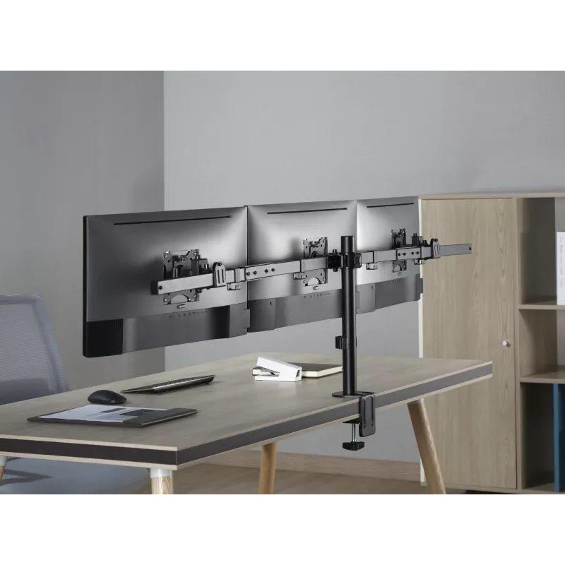 Equip 17 collu–32 collu regulējams trīskāršs monitoru galda stiprinājuma kronšteins, skava/caurums, 21 kg