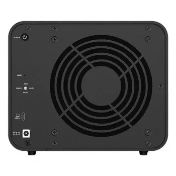 TerraMaster D8 HYBRID disku masīvs galddatoriem Melns 4 nodalījumu HDD SSD