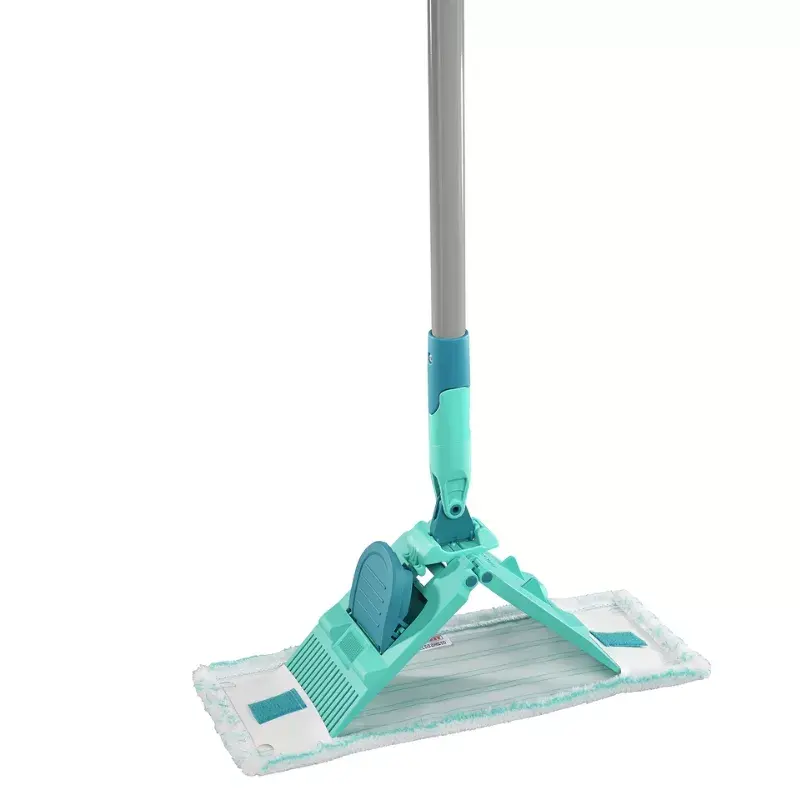 Grīdas tīrīšanas komplekts Leifheit PowerClean M 1055510 ar mikrošķiedras drānu un regulējamu kātu