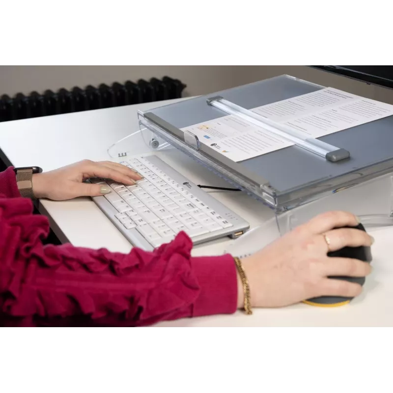 BakkerElkhuizen FlexDesk 640 ar ComfortRead regulējamu augstumu galds